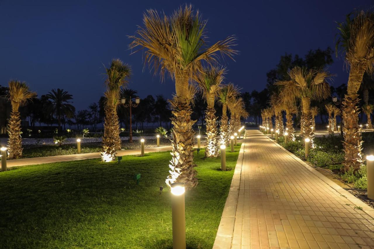 Dhafra Beach Hotel Jebel Dhanna Bagian luar foto